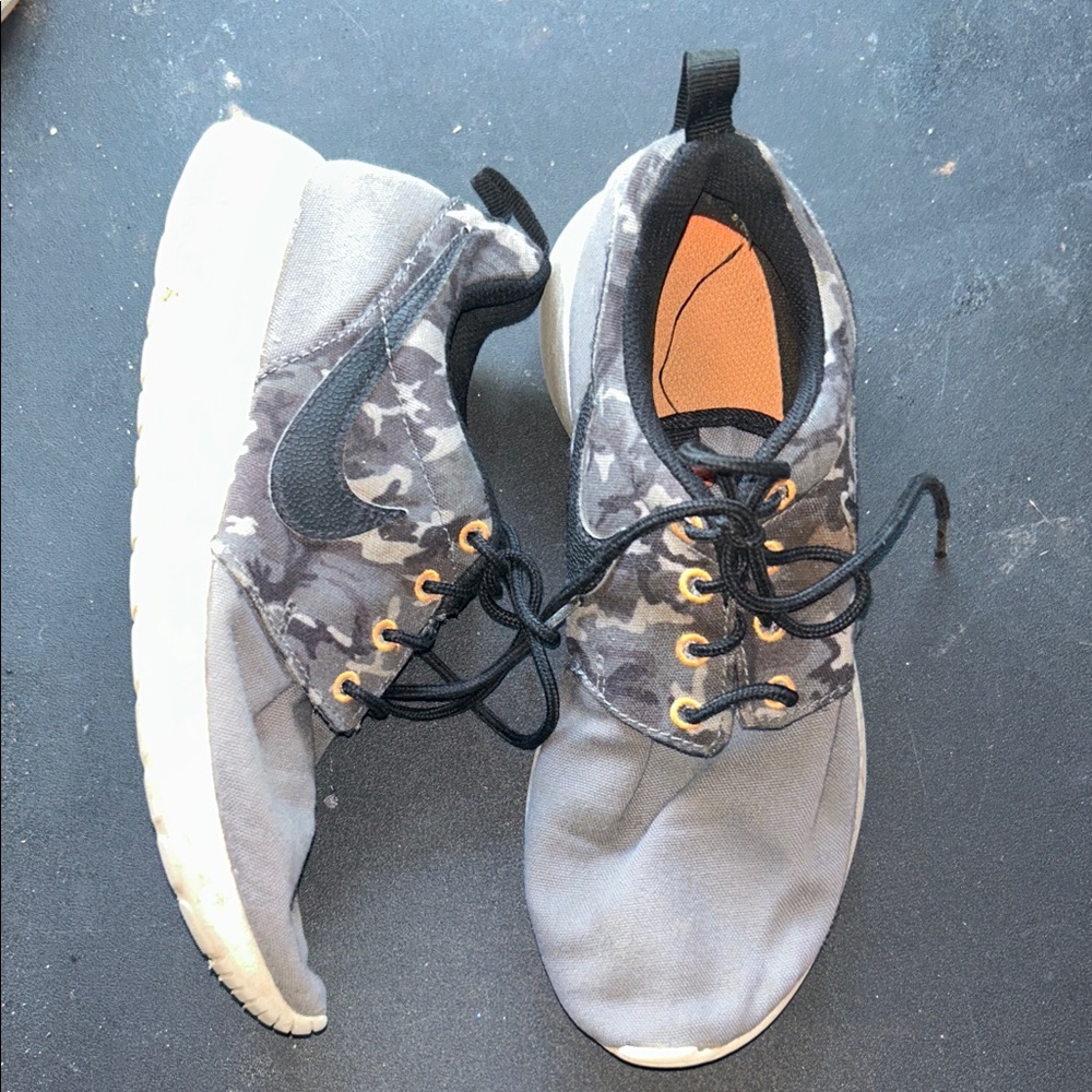 Nike Kids Sneakers - Black and Gray Camo